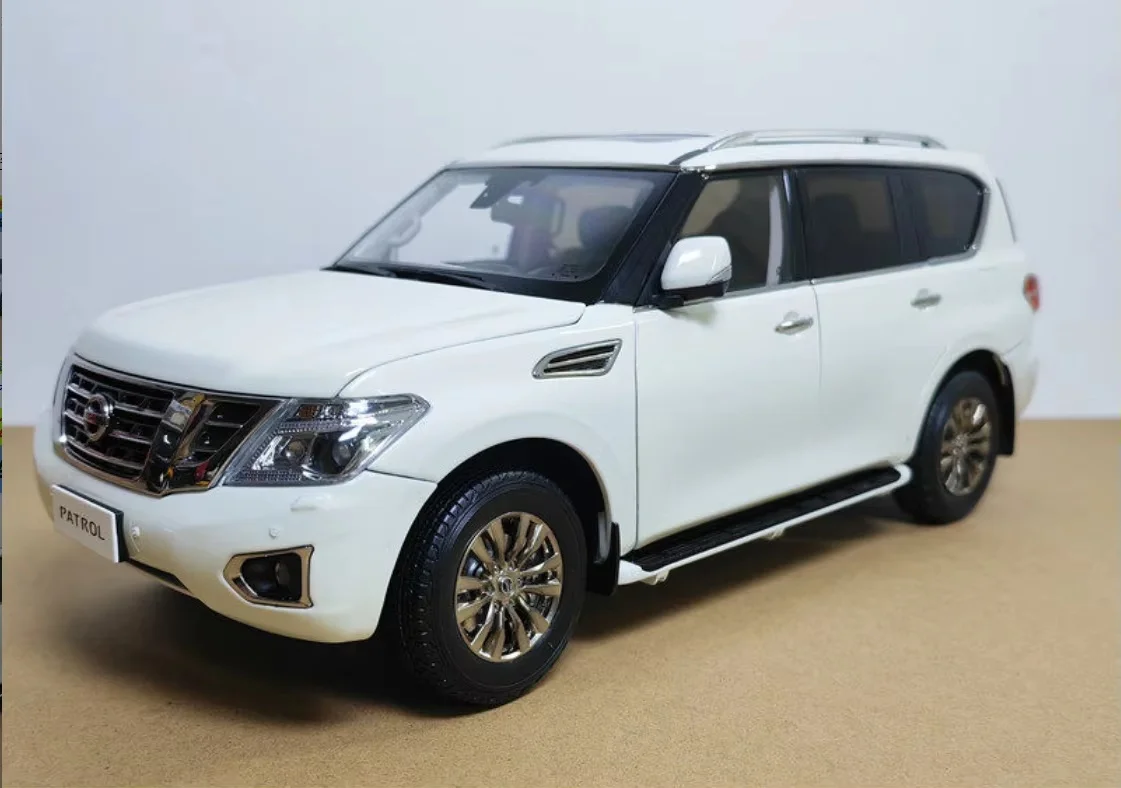Модель автомобиля Nissan Patrol Y62, масштаб 1:18, литая из сплава, с имитацией, с возможностью индивидуального номерного знака, коллекционный подарок для фанатов, в наличии
Модель автомобиля Nissan Patrol Y62, масштаб 1:18, литая из сплава, с имитацией, с возможностью индивидуального номерного знака, коллекционный подарок для фанатов, в наличии