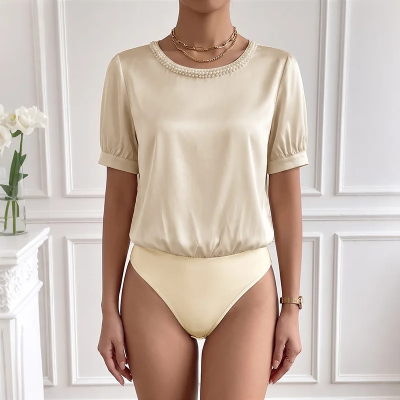 Women's Jumpsuit Summer New French Fashion High-End Feeling Pearl Border Round Neck Design Silk Satin Slim Fit Jumpsuit
Women's Jumpsuit Summer New French Fashion High-End Feeling Pearl Border Round Neck Design Silk Satin Slim Fit Jumpsuit