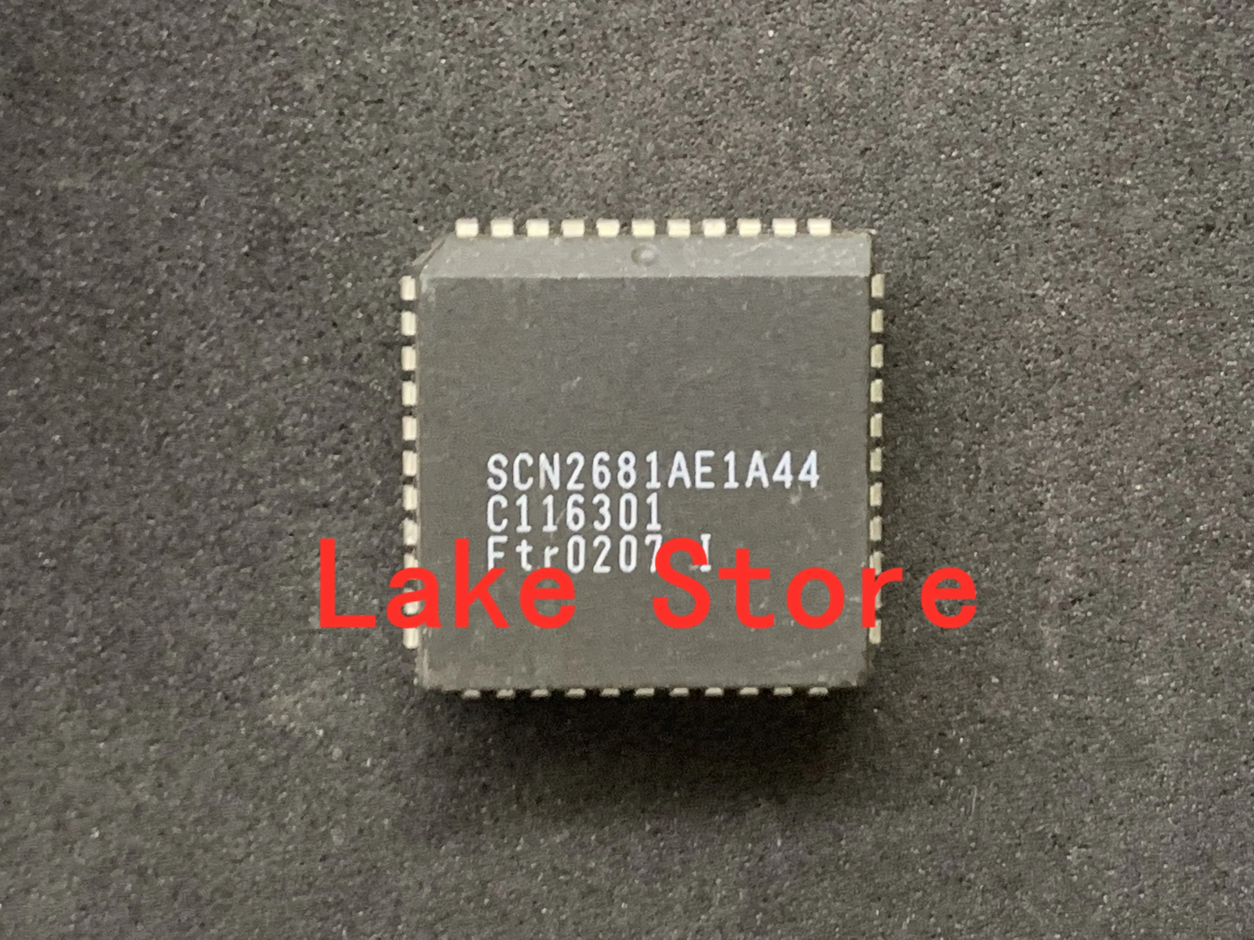 AC 2 unids/lote SCN2681AE1A44 SCN2681AE1 SCN2681 PLCC
AC 2 unids/lote SCN2681AE1A44 SCN2681AE1 SCN2681 PLCC