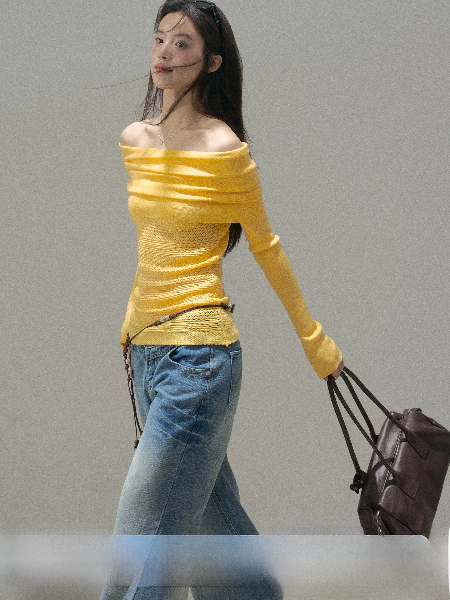 Anna Cute Korean Style Slim Fit Long Sleeve Knitted Woolen Top One Shoulder Hollow out Design Fashionable Casual Workwear
Anna Cute Korean Style Slim Fit Long Sleeve Knitted Woolen Top One Shoulder Hollow out Design Fashionable Casual Workwear