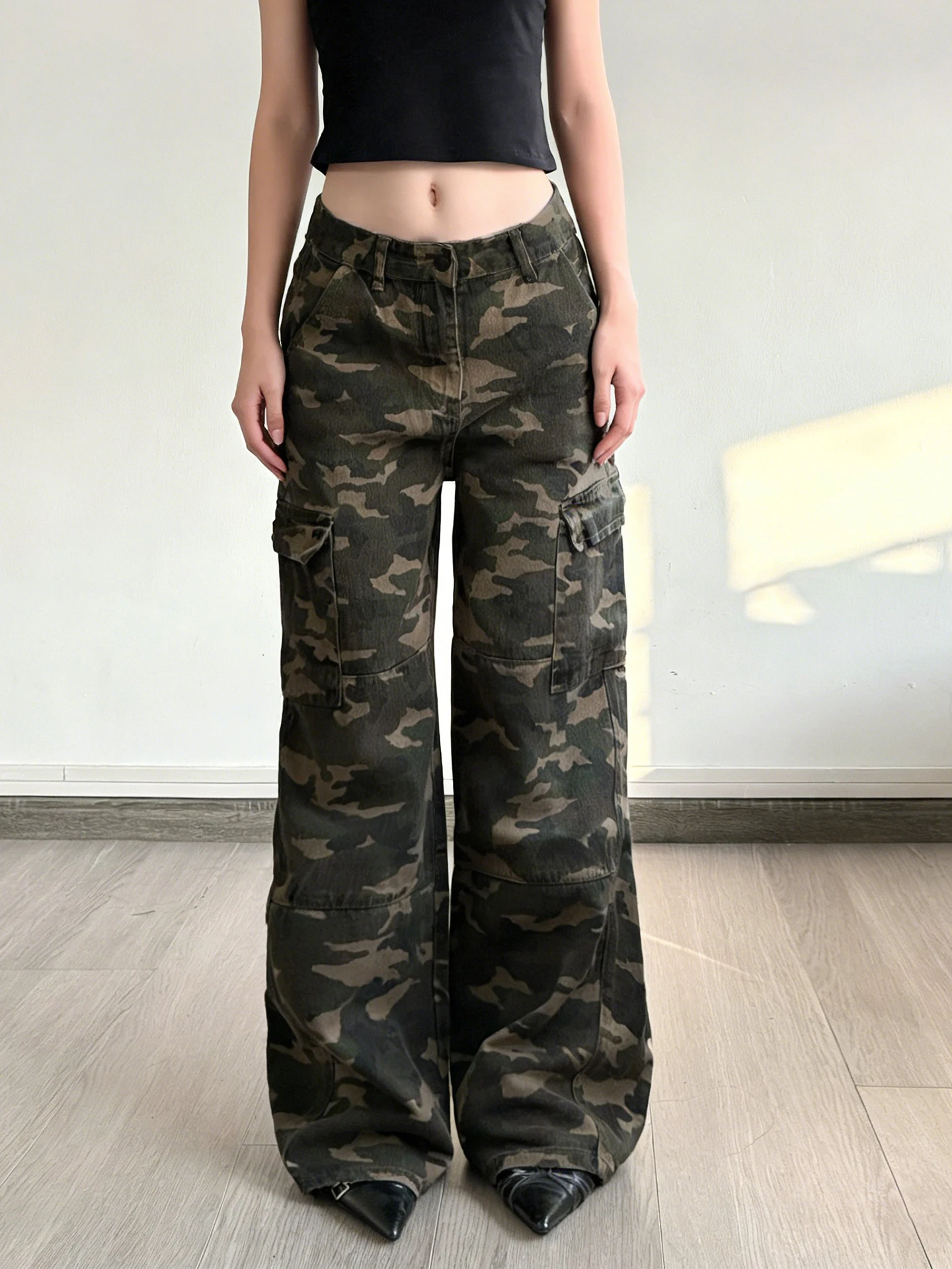 WEEKEEP American Style Cool Camouflage Workwear Jeans Women's Casual Low Waist Straight Leg Long Pants with Pockets
WEEKEEP American Style Cool Camouflage Workwear Jeans Women's Casual Low Waist Straight Leg Long Pants with Pockets