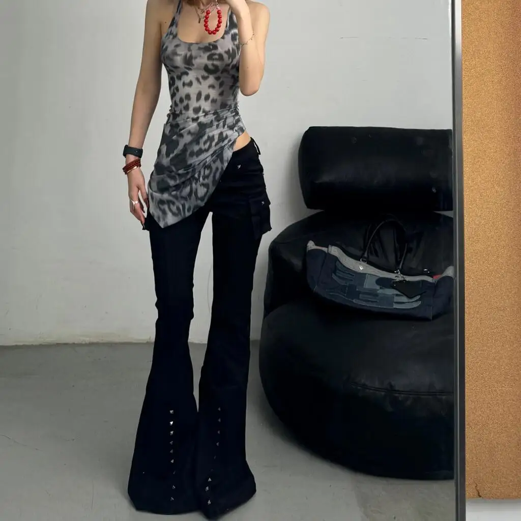 2025 Spring Black Rivet Gothic Cargo Pants Women Low Rise Harajuku Oversize Trousers 2000s Y2k Vintage Trashy Pantalones
2025 Spring Black Rivet Gothic Cargo Pants Women Low Rise Harajuku Oversize Trousers 2000s Y2k Vintage Trashy Pantalones