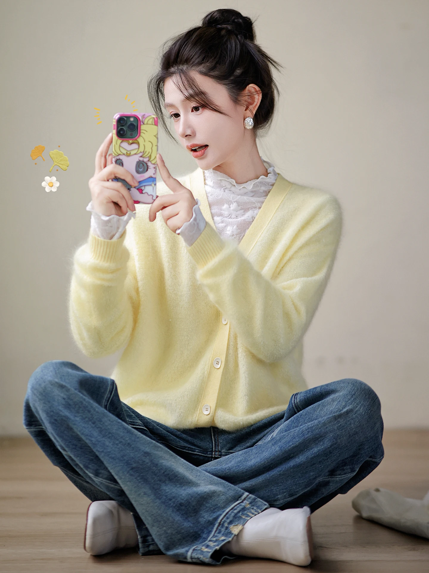 ZhaodaXi Women's Silk Camere Knitted Open Cardigan V-Ne Long Sve Regular Fit Commute Sle Faion Autumn Sweater
ZhaodaXi Women's Silk Camere Knitted Open Cardigan V-Ne Long Sve Regular Fit Commute Sle Faion Autumn Sweater