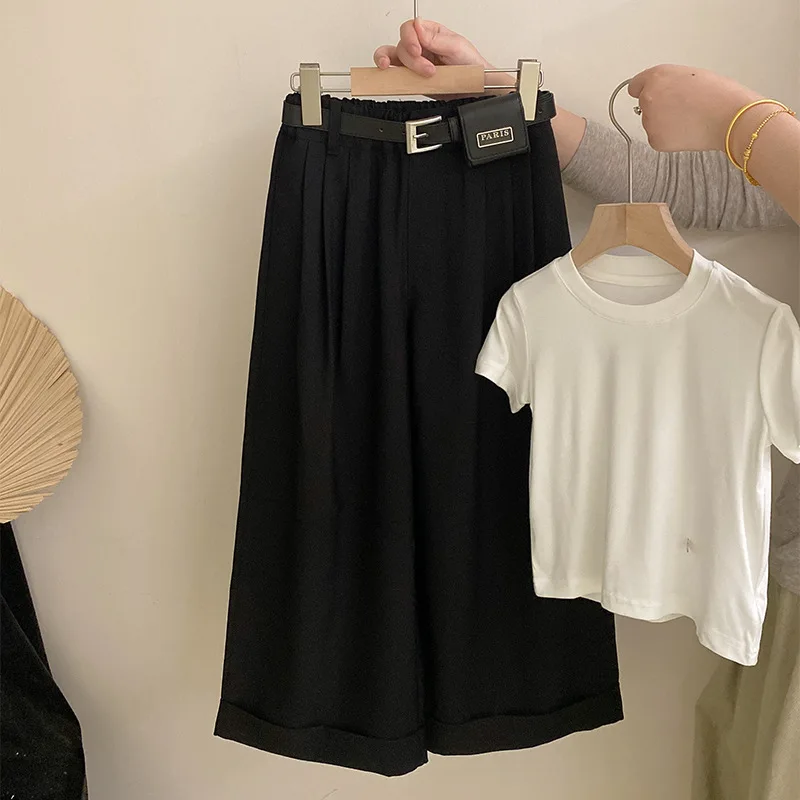 Girls Set 2025 Summer New Childrens Wear Korean Style Girl Baby Solid Color Short Sleeve T-shirt High Waist Loose Pants Two Sets
Girls Set 2025 Summer New Childrens Wear Korean Style Girl Baby Solid Color Short Sleeve T-shirt High Waist Loose Pants Two Sets