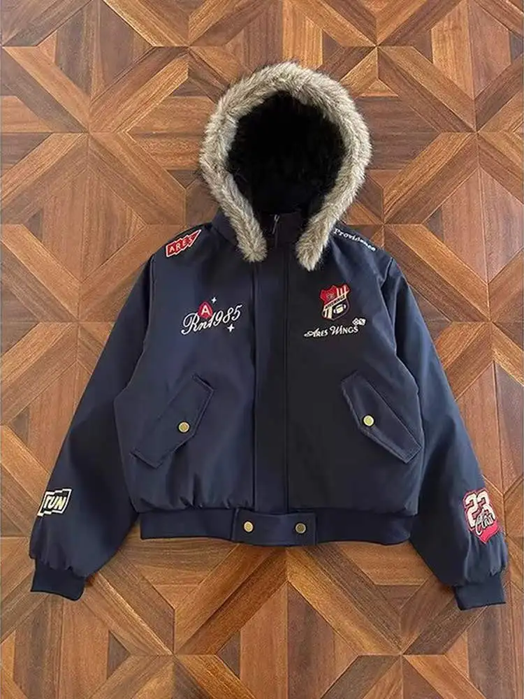 Утепленная хлопковая куртка с вышивкой и капюшоном для женщин, зимняя теплая свободная куртка-кардиган в корейском стиле, пилотский фасон, с длинными рукавами
Утепленная хлопковая куртка с вышивкой и капюшоном для женщин, зимняя теплая свободная куртка-кардиган в корейском стиле, пилотский фасон, с длинными рукавами