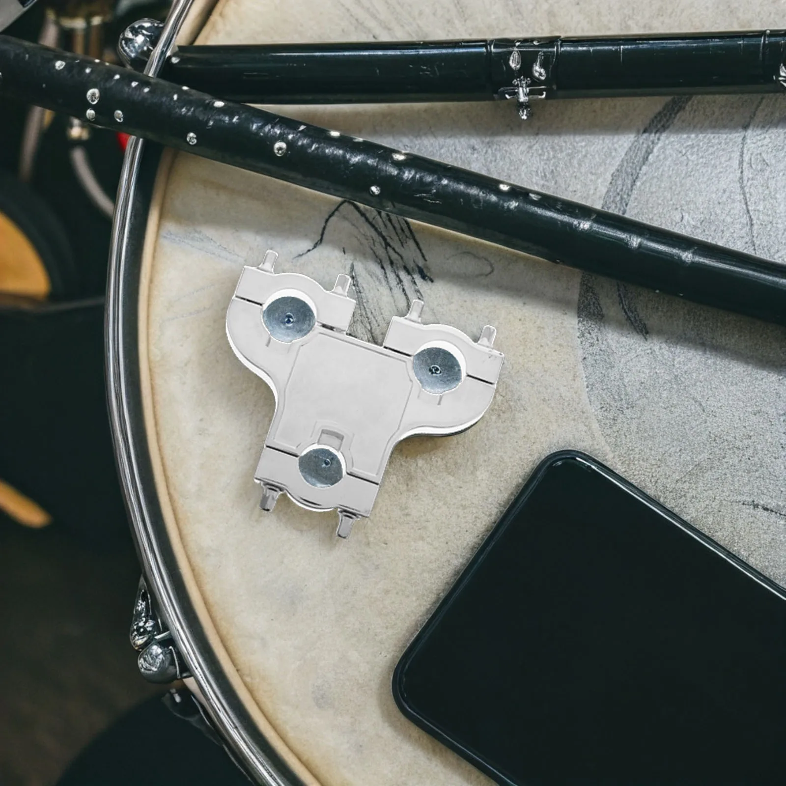 Three Eye Drum Clamp Holder Kit Module Pole Hoop Mount Accessories Durable Metal Easy Installation Flexible Adjustment Drum Rack
Three Eye Drum Clamp Holder Kit Module Pole Hoop Mount Accessories Durable Metal Easy Installation Flexible Adjustment Drum Rack