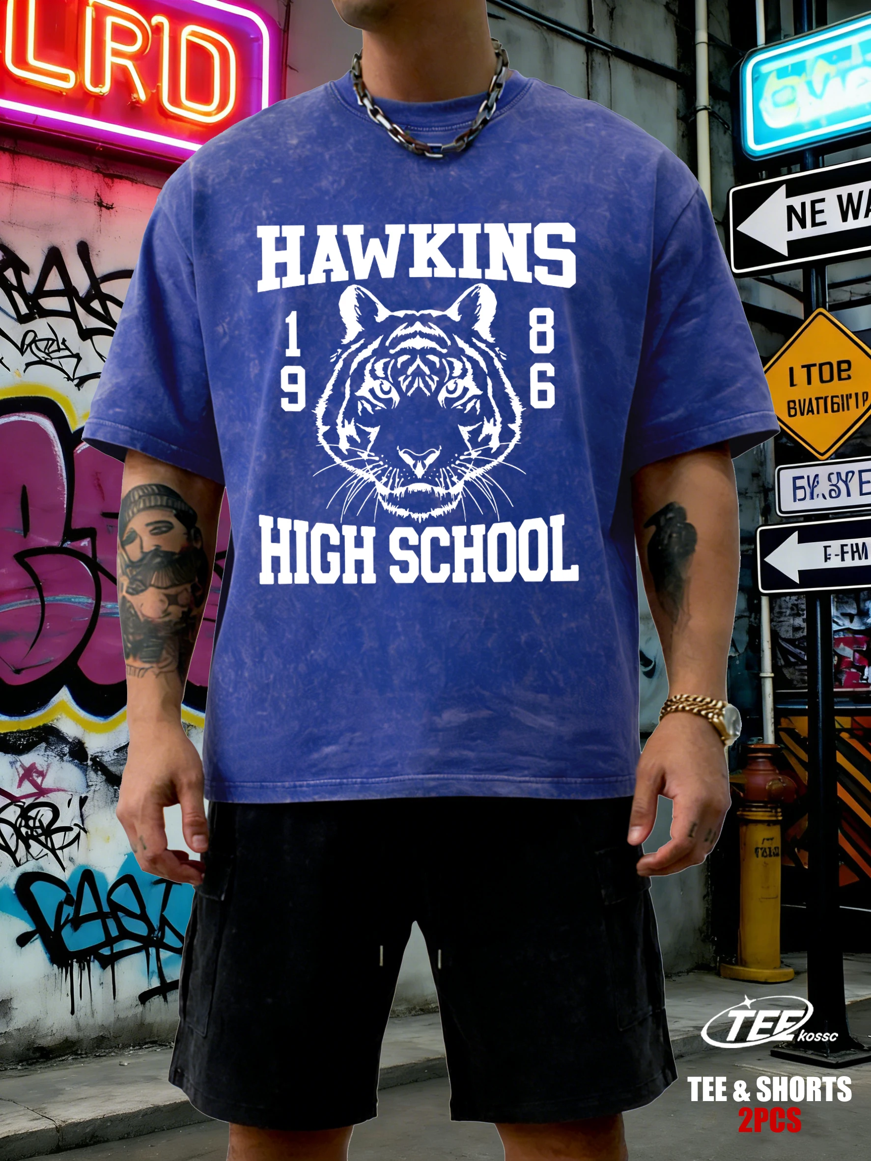 Футболка с принтом Hawkins 1986 High School, мужская хлопковая футболка с эффектом потертости, спортивная одежда, унисекс, свободный крой, с круглым вырезом, с коротким рукавом
Футболка с принтом Hawkins 1986 High School, мужская хлопковая футболка с эффектом потертости, спортивная одежда, унисекс, свободный крой, с круглым вырезом, с коротким рукавом