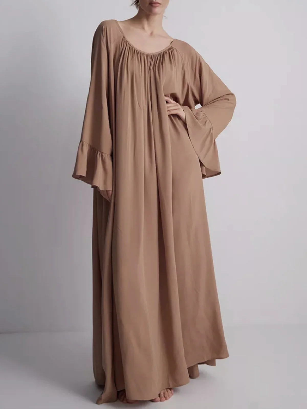 GlamGaze Loose U-Neck Long Sleeve Maxi Dress For Women Ruffle Cuff Casual Loungewear Vacation Abaya Style Outfit
GlamGaze Loose U-Neck Long Sleeve Maxi Dress For Women Ruffle Cuff Casual Loungewear Vacation Abaya Style Outfit