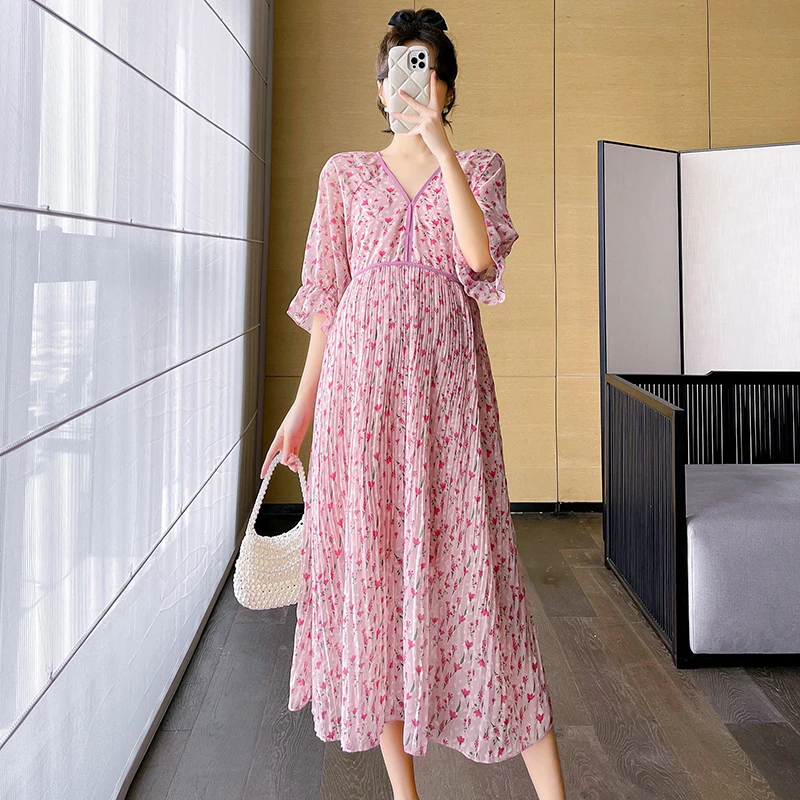 Good Quality Summer Pregnant Woman Chiffon Dress Short Flare Sleeve V-Neck Fashion Printing Maternity Pleated Dress Beach Dress
Good Quality Summer Pregnant Woman Chiffon Dress Short Flare Sleeve V-Neck Fashion Printing Maternity Pleated Dress Beach Dress