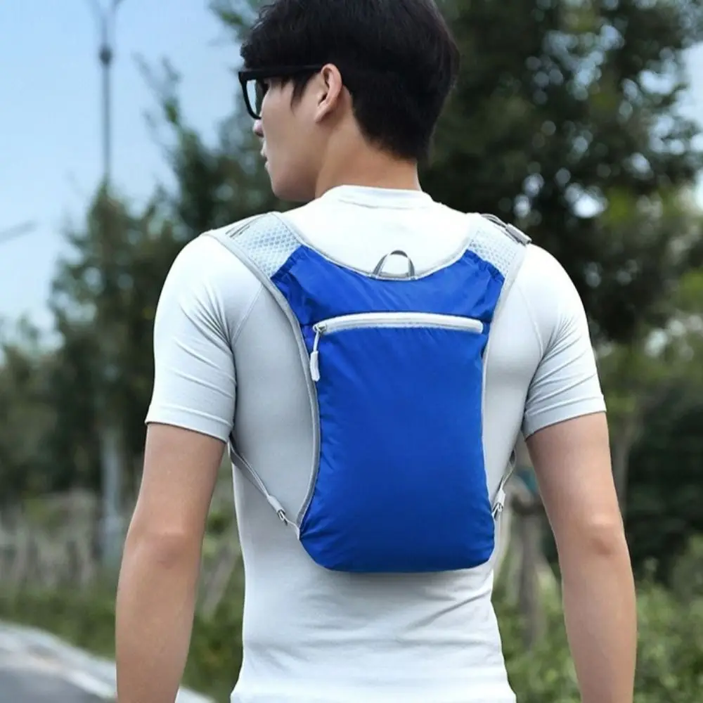 Reflective Running Hydration Vest Bag Breathable Strap Padded Strap Outdoor Running Vest Waterproof Nylon Material
Reflective Running Hydration Vest Bag Breathable Strap Padded Strap Outdoor Running Vest Waterproof Nylon Material