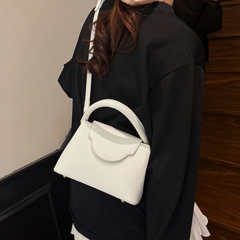 Premium Leather Tote Bags For Women With Shoulder Bag Option From Luxury Brand By Famous Designer
Premium Leather Tote Bags For Women With Shoulder Bag Option From Luxury Brand By Famous Designer