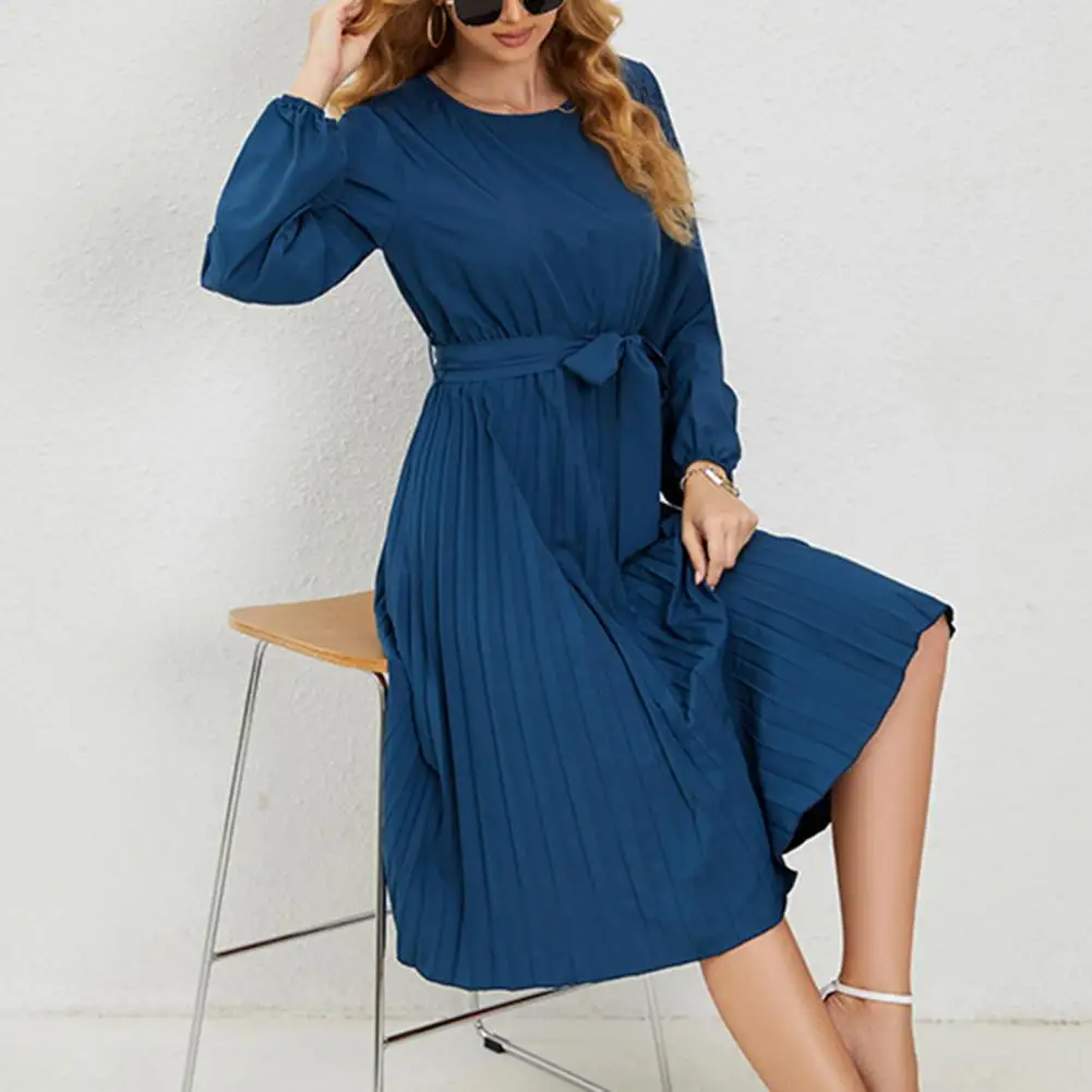 Women Pleated Dress Elegant Women's A-line Midi Dress Pleated Hem Long Sleeves Slim Waist for Spring Autumn Fashion Soft
Women Pleated Dress Elegant Women's A-line Midi Dress Pleated Hem Long Sleeves Slim Waist for Spring Autumn Fashion Soft