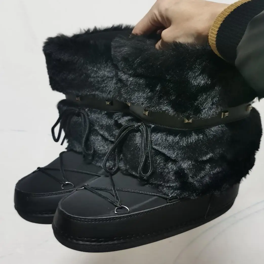 Trendy Mid-Calf Snow Boots Women's 2026 New Style Winter Moon Boot Shoe Cover Flat Heel Thick Bottom Rubber Outsole Color
Trendy Mid-Calf Snow Boots Women's 2026 New Style Winter Moon Boot Shoe Cover Flat Heel Thick Bottom Rubber Outsole Color