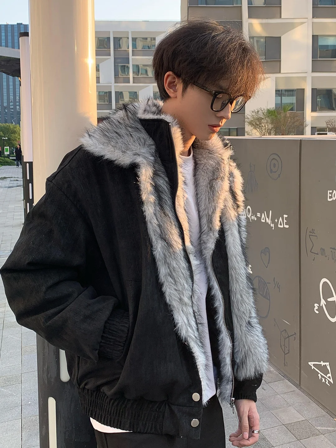 Men's Thickened Double Layer Collar Jacket Faux Wolf Fur Mountain Eagle Cotton Coat Warmth Youth Casual Long Sleeve Zipper
Men's Thickened Double Layer Collar Jacket Faux Wolf Fur Mountain Eagle Cotton Coat Warmth Youth Casual Long Sleeve Zipper