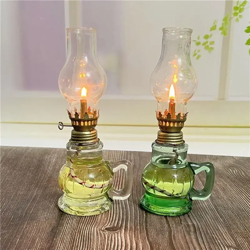 1Pcs Mini Chamber Desktop Glass Oil Fire Fly Decorative Birthday Lamp holder With Lampshade Lighting Kerosene Lantern Candle
1Pcs Mini Chamber Desktop Glass Oil Fire Fly Decorative Birthday Lamp holder With Lampshade Lighting Kerosene Lantern Candle