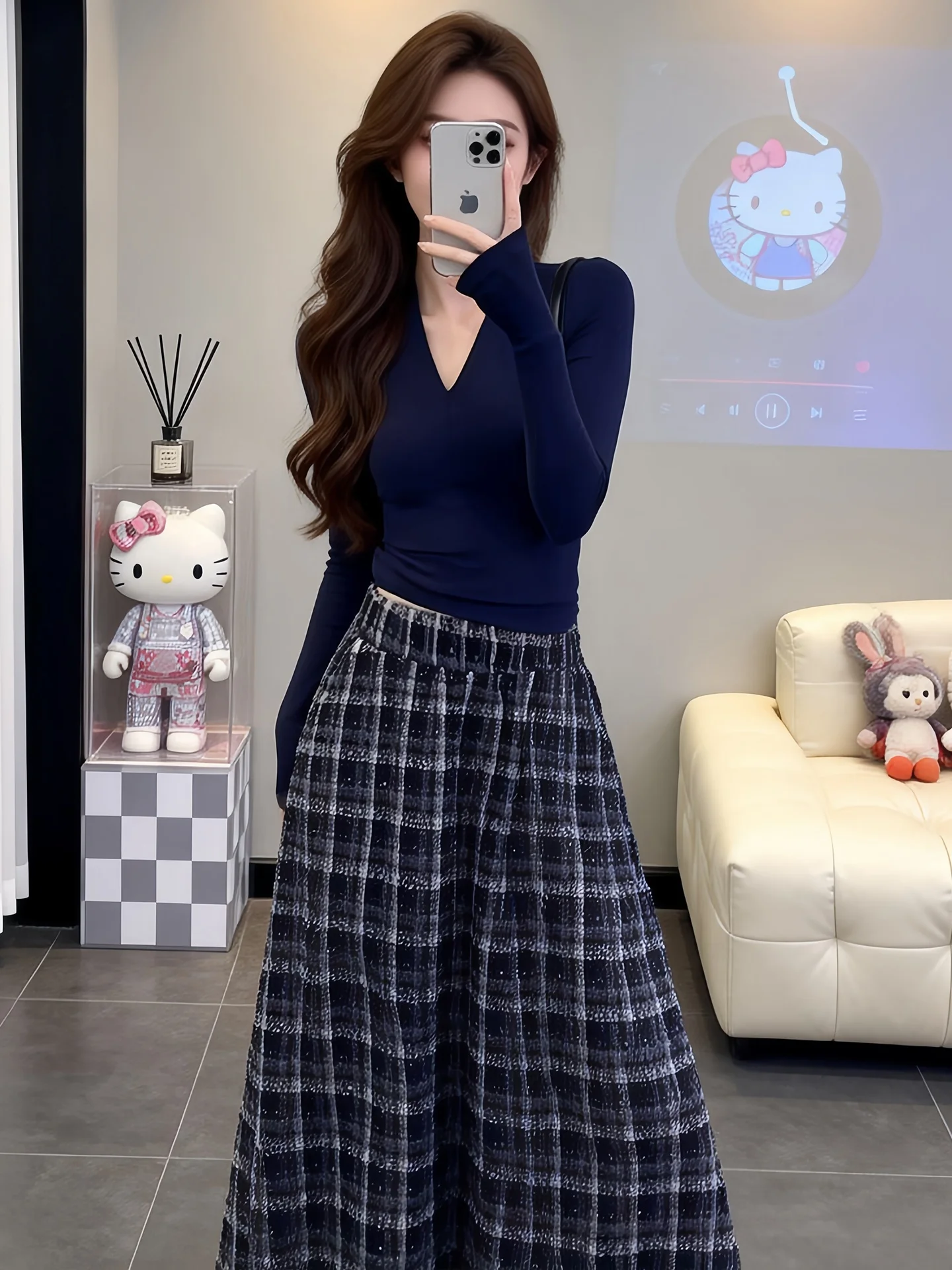 Women's Spring Autumn Plaid Skirt Set V-Neck Long Sleeve Slimming Gentle Style Fashion Ensemble High Waist Long Skirt
Women's Spring Autumn Plaid Skirt Set V-Neck Long Sleeve Slimming Gentle Style Fashion Ensemble High Waist Long Skirt