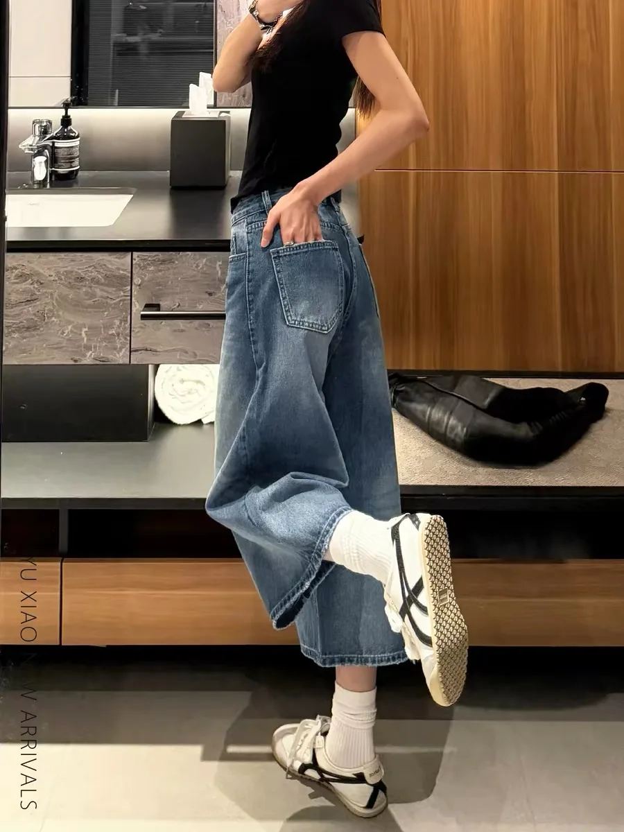 Retro Straight Leg Seven-Foot Pants Women's Summer Thin New Large Size Slimming Pear Shape Crack Middle Pants High Waist Denim
Retro Straight Leg Seven-Foot Pants Women's Summer Thin New Large Size Slimming Pear Shape Crack Middle Pants High Waist Denim