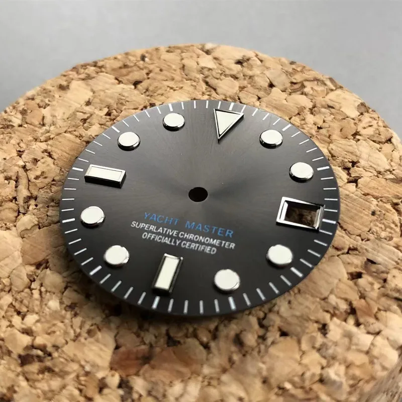 28.5MM Diving watch accessories NH35 dial Japanese movement NH35/36 S logo yatch-master silver color
28.5MM Diving watch accessories NH35 dial Japanese movement NH35/36 S logo yatch-master silver color