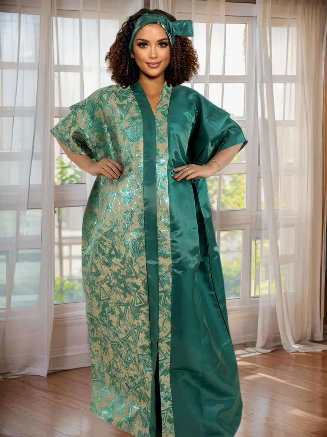 Embroidered V-Neck Kaftan Abaya Dress for Women - Modest Short Sleeve Split Hem Maxi Dress
Embroidered V-Neck Kaftan Abaya Dress for Women - Modest Short Sleeve Split Hem Maxi Dress