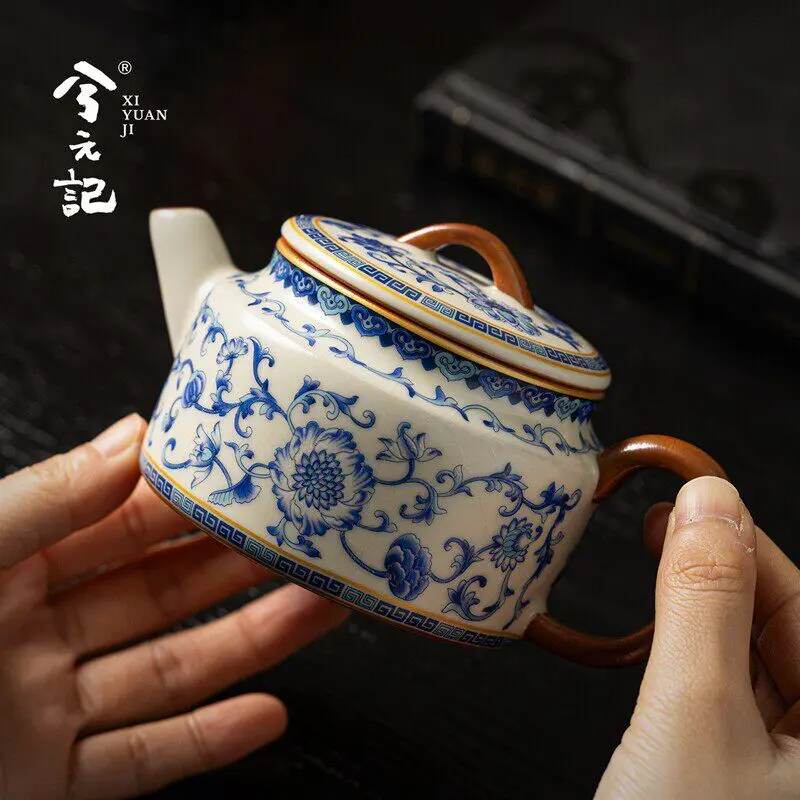 Xiyuanji Floral Beige Ru Kiln Hanwa Pot Ceramic Household Single Teapot High-End Kung Fu Tea Set
Xiyuanji Floral Beige Ru Kiln Hanwa Pot Ceramic Household Single Teapot High-End Kung Fu Tea Set