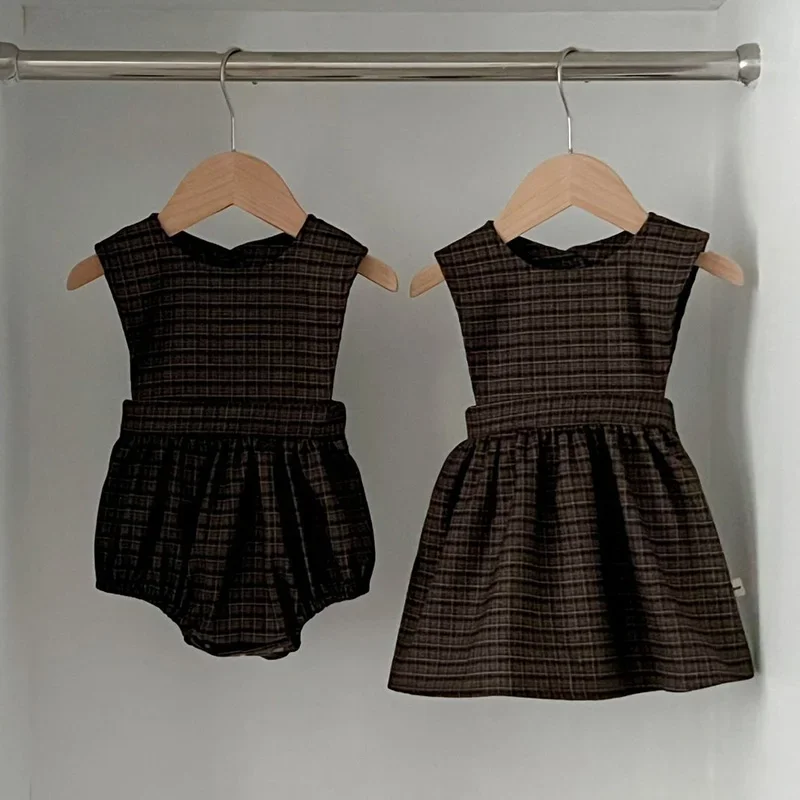 2024 New Spring Korean Style Kids Princess Dress Infant Baby Girls Party Dress Sleeveless Cotton Plaid Rompers Sister Clothes
2024 New Spring Korean Style Kids Princess Dress Infant Baby Girls Party Dress Sleeveless Cotton Plaid Rompers Sister Clothes