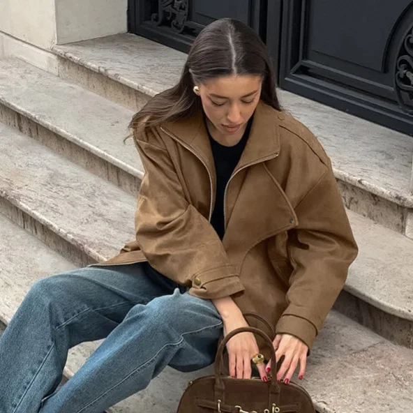 2026 Autumn and Winter Retro Maillard Loose Jacket Women's Suede Fashion Casual High Sense
2026 Autumn and Winter Retro Maillard Loose Jacket Women's Suede Fashion Casual High Sense