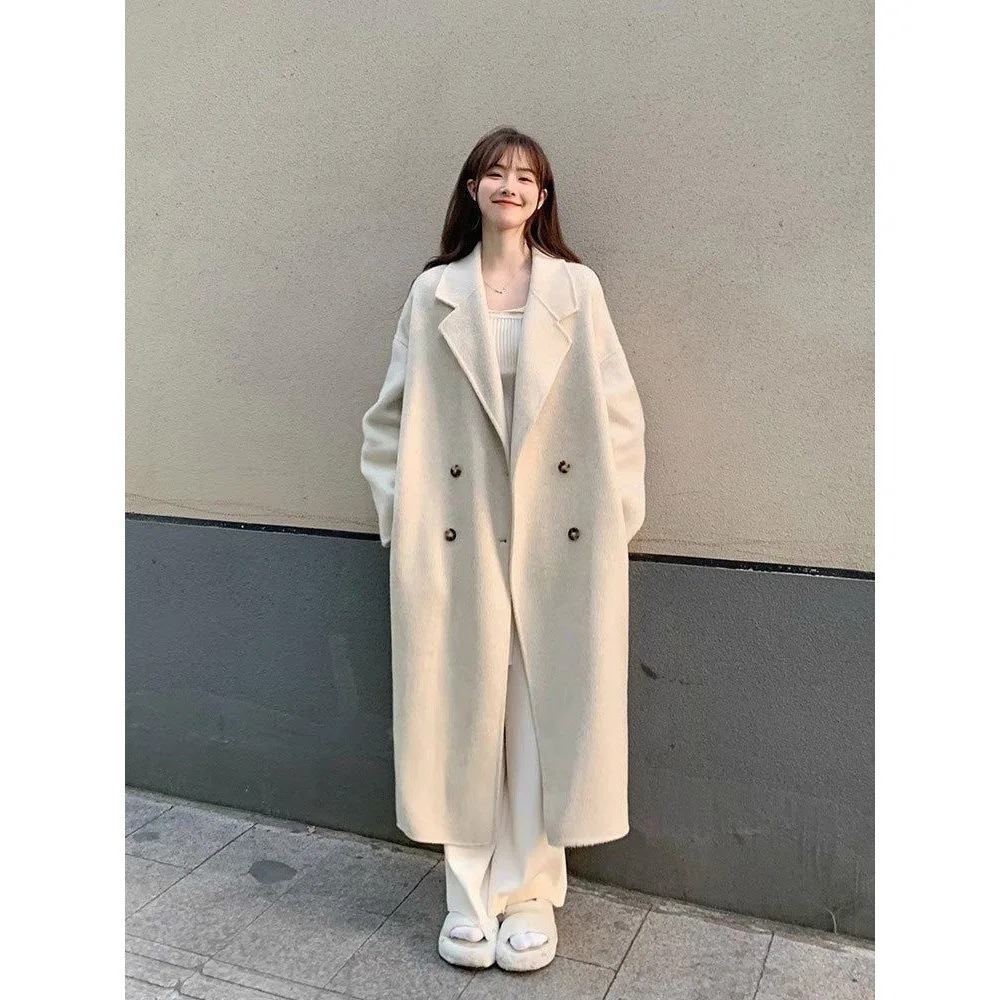 Women's Thickened Woolen Coat 2025 Autumn Winter New Style Korean Style Small Size Hepburn Style Big Coat Medium Waist
Women's Thickened Woolen Coat 2025 Autumn Winter New Style Korean Style Small Size Hepburn Style Big Coat Medium Waist