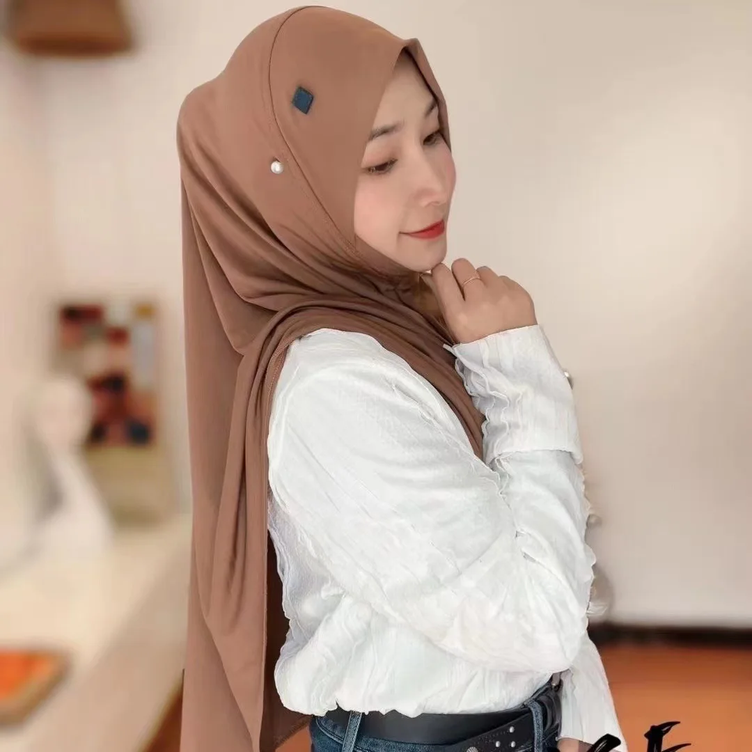 Muslim Islamic Ramadan Woman Long Khimar Hijab Solid Soft Prayer Hijab Elegant Modest Pull On Prayer Garment Overhead Burqa
Muslim Islamic Ramadan Woman Long Khimar Hijab Solid Soft Prayer Hijab Elegant Modest Pull On Prayer Garment Overhead Burqa