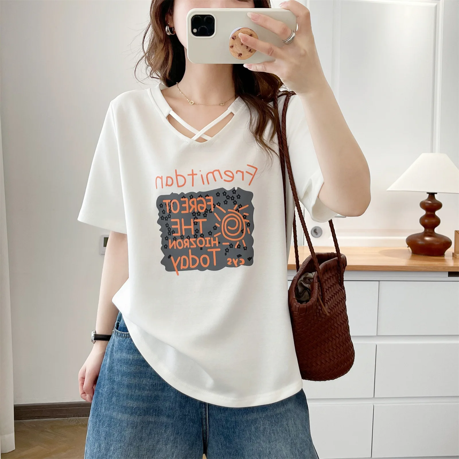 2026 Summer Plus Size Mamba Cotton T-shirt For Women Cross V Neck Short Sleeve Fashion Slim Casual Tops Curvy Ladies 8666
2026 Summer Plus Size Mamba Cotton T-shirt For Women Cross V Neck Short Sleeve Fashion Slim Casual Tops Curvy Ladies 8666