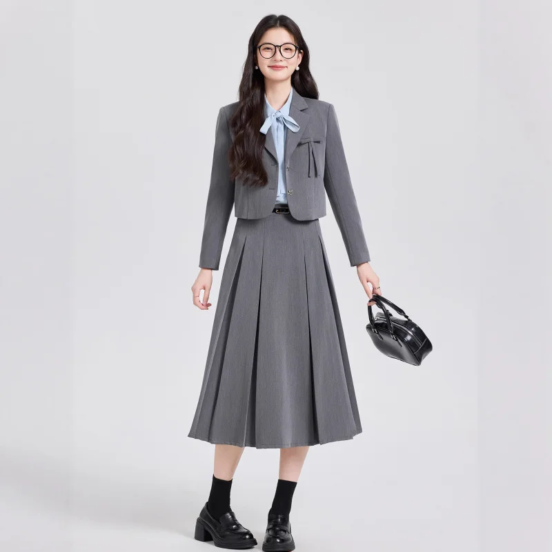 Gray Suit Set for Women, Spring and Autumn New Style, Petite Elegant Casual Blazer, Professional Workwear, Commuting Jacket, Wor
Gray Suit Set for Women, Spring and Autumn New Style, Petite Elegant Casual Blazer, Professional Workwear, Commuting Jacket, Wor