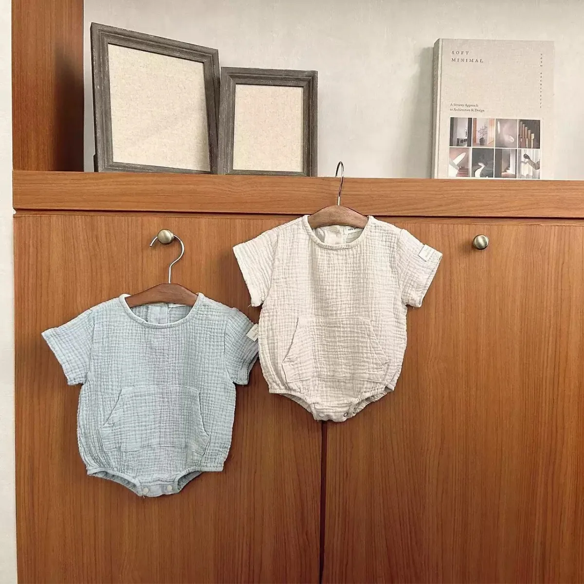 2026 Summer New Baby Short Sleeve Bodysuit Thin Infant Boy Girl Cotton Breathable Jumpsuit Solid Newborn Clothes 0-24M
2026 Summer New Baby Short Sleeve Bodysuit Thin Infant Boy Girl Cotton Breathable Jumpsuit Solid Newborn Clothes 0-24M