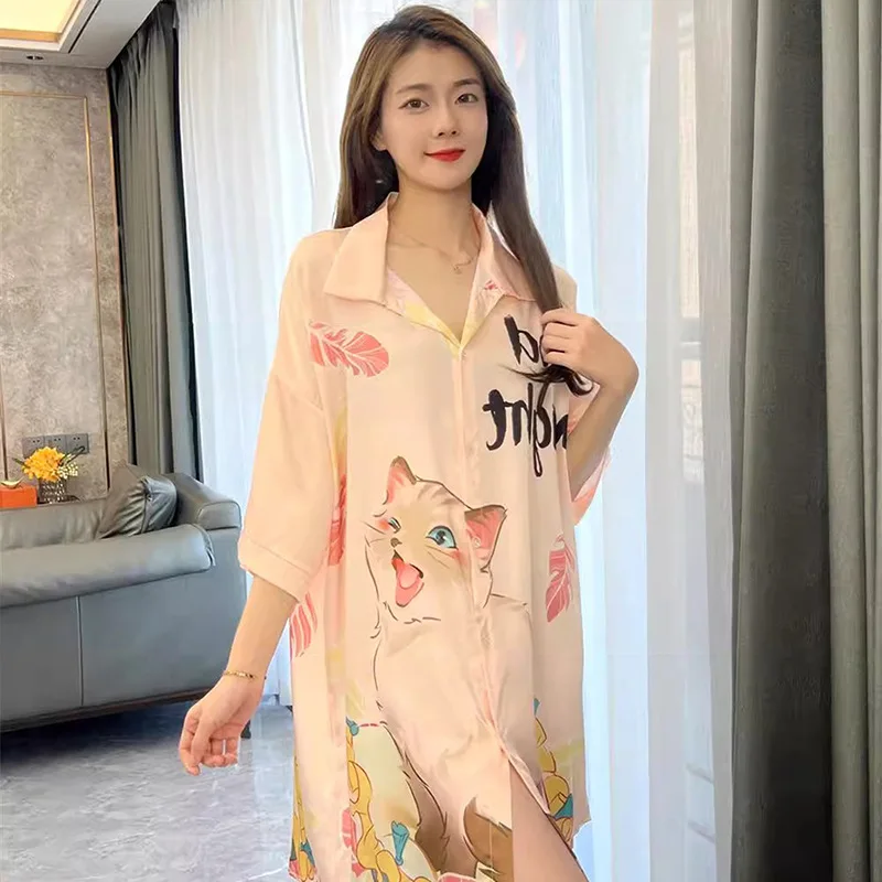Large Cat Ice Silk Thin Women's Nightgown Cute Cartoon Loose Breathable Casual Sexy Collar Solid Color Shirt Home Nightgown
Large Cat Ice Silk Thin Women's Nightgown Cute Cartoon Loose Breathable Casual Sexy Collar Solid Color Shirt Home Nightgown