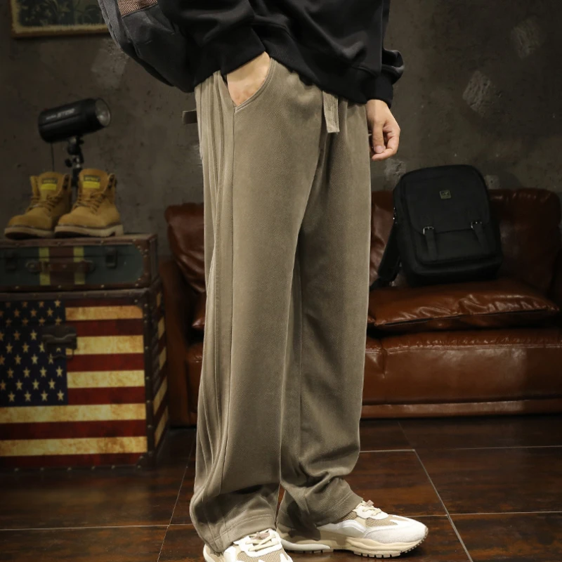 Simple solid color heavy sweatpants Chenille casual pants men's spring and autumn new trend all loose straight leg sports pants
Simple solid color heavy sweatpants Chenille casual pants men's spring and autumn new trend all loose straight leg sports pants