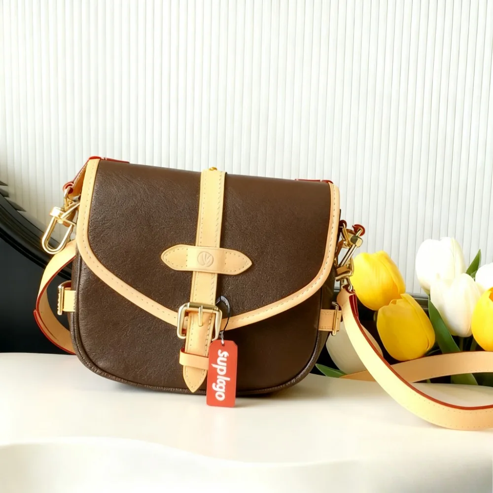 Stylish Brown Leather Crossbody Bag with Adjustable Strap & Sup Logo - Trendy Women's Shoulder Purse for Daily/Party Use
Stylish Brown Leather Crossbody Bag with Adjustable Strap & Sup Logo - Trendy Women's Shoulder Purse for Daily/Party Use