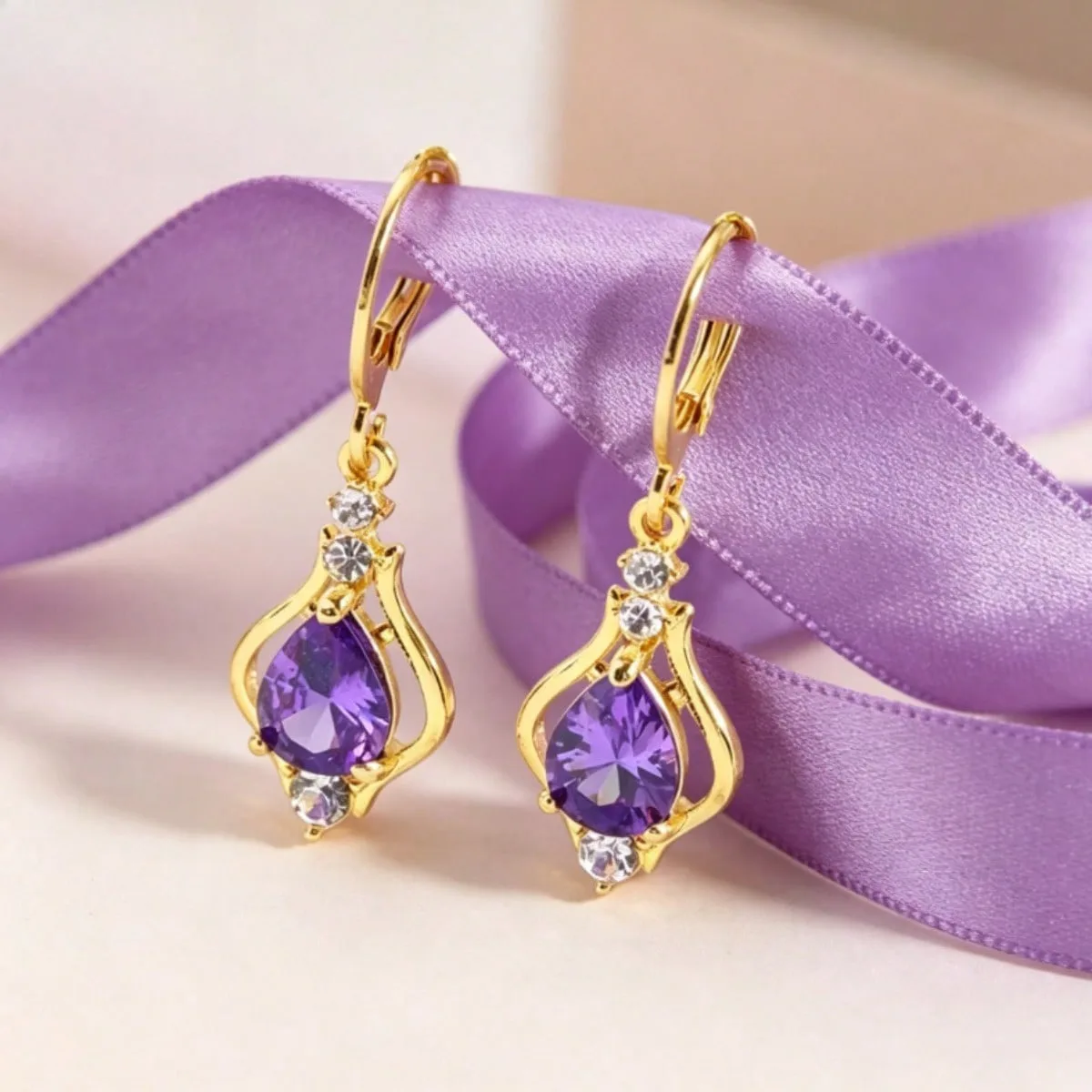 Vibrant & Versatile: Women's Multi-colored Synthetic Zircon Teardrop Earrings – Fine Jewelry for All Occasions
Vibrant & Versatile: Women's Multi-colored Synthetic Zircon Teardrop Earrings – Fine Jewelry for All Occasions