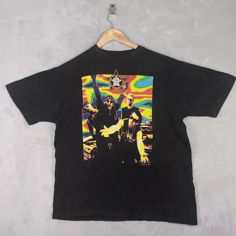 Винтажная футболка U2 Zooropa 1993, австралийский концерт, рок, черная
Винтажная футболка U2 Zooropa 1993, австралийский концерт, рок, черная