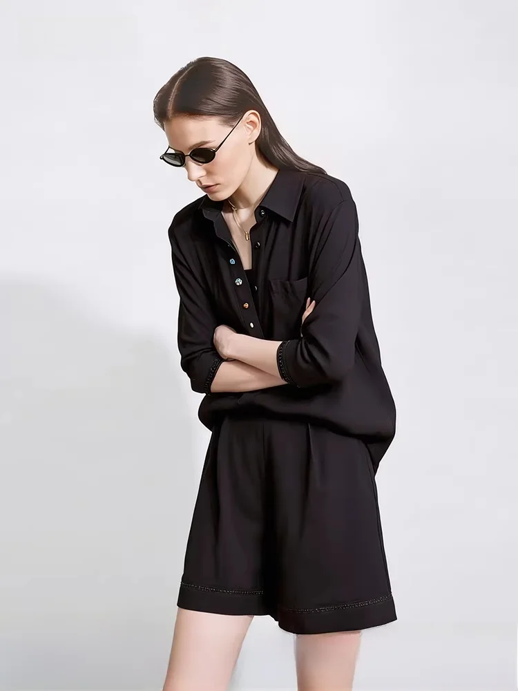 Spring New Casual Style Loose Women's Shirt Collar Stand Collar Contrast Color Button Hollow out Lace Trim Top
Spring New Casual Style Loose Women's Shirt Collar Stand Collar Contrast Color Button Hollow out Lace Trim Top