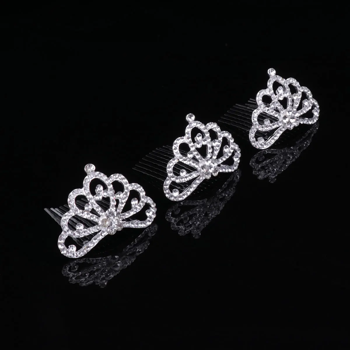6pcs Children Crown Hair Accessories Kids Tiaras Elegant Comb Durable Princess Party Favor Decorative Hoop Hairband
6pcs Children Crown Hair Accessories Kids Tiaras Elegant Comb Durable Princess Party Favor Decorative Hoop Hairband