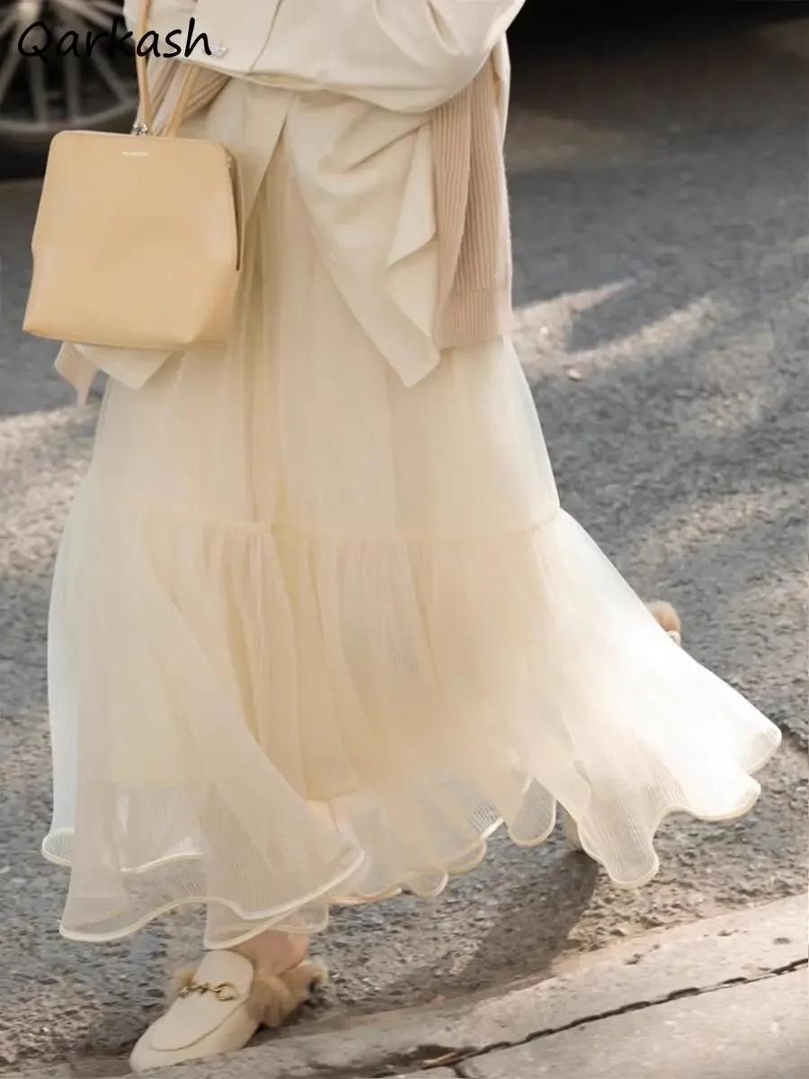 Sweet Mesh Pleated Skirts Women Autumn High Waist Delicate Midi Skirt Lovely Feminine Romantic Streetwear Classy Temper Fashion
Sweet Mesh Pleated Skirts Women Autumn High Waist Delicate Midi Skirt Lovely Feminine Romantic Streetwear Classy Temper Fashion