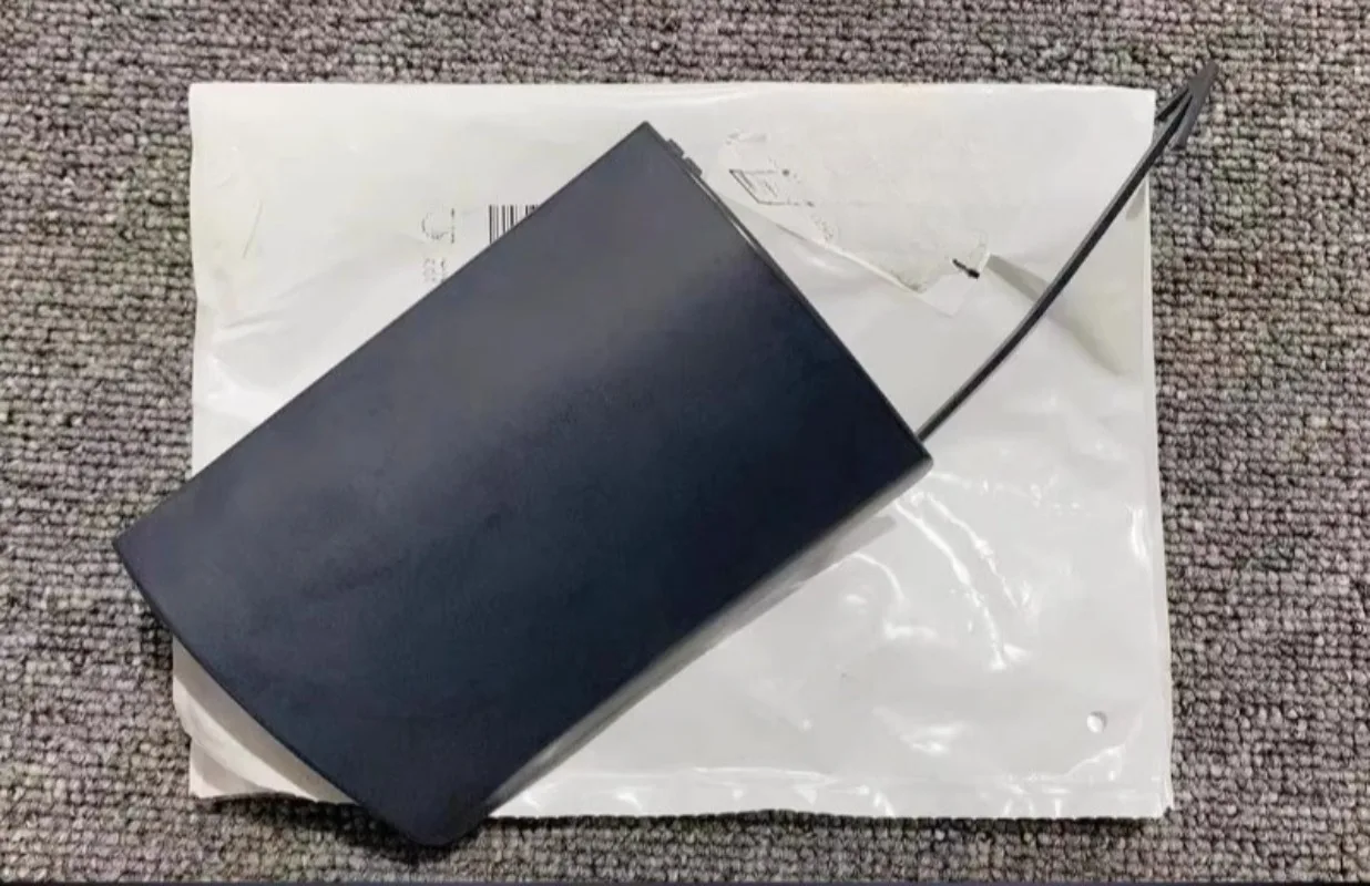 Боковая крышка юбки Jack, накладка на панель доступа для Magotan Variant B6/R36 3C0853657
Боковая крышка юбки Jack, накладка на панель доступа для Magotan Variant B6/R36 3C0853657