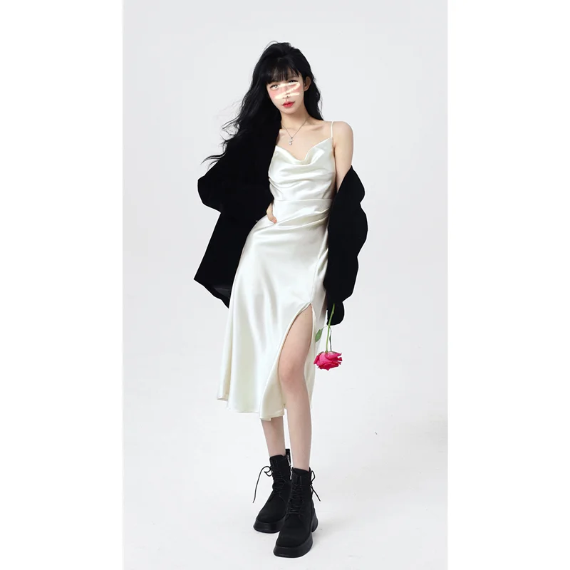 Summer Dress Women's Straps Dress Sleeveless Sexy Korean Fashion Swinging Collar Suspender Satin Slit Mid-length Skirt Dress
Summer Dress Women's Straps Dress Sleeveless Sexy Korean Fashion Swinging Collar Suspender Satin Slit Mid-length Skirt Dress
