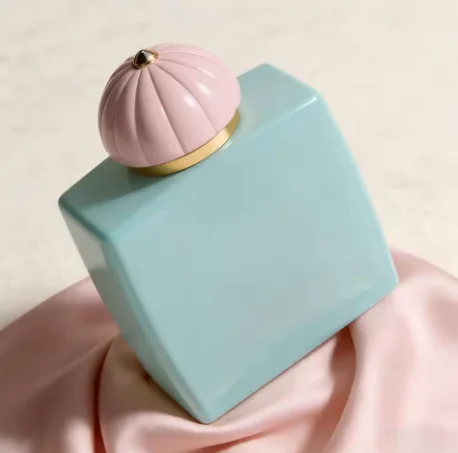 AMOUA.G.E is neutral perfume 100ml, high grade elegant sweet package gift box, lasting fragrance
AMOUA.G.E is neutral perfume 100ml, high grade elegant sweet package gift box, lasting fragrance