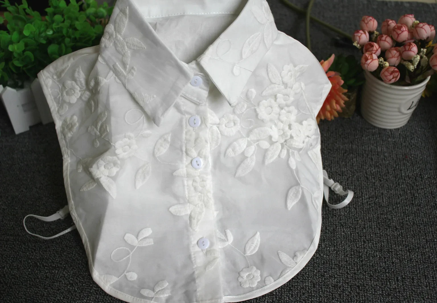 Women Fashion Embroidered Shirt Collars White Chiffon Detachable Collar Sweater Apparel Accessoroes
Women Fashion Embroidered Shirt Collars White Chiffon Detachable Collar Sweater Apparel Accessoroes