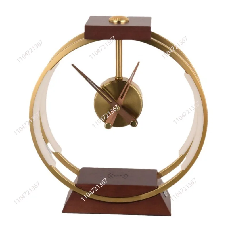 Modern minimalist creative clock desk lamp, bedroom bedside light luxury decoration, mobile phone wireless charging desk lamp
Modern minimalist creative clock desk lamp, bedroom bedside light luxury decoration, mobile phone wireless charging desk lamp