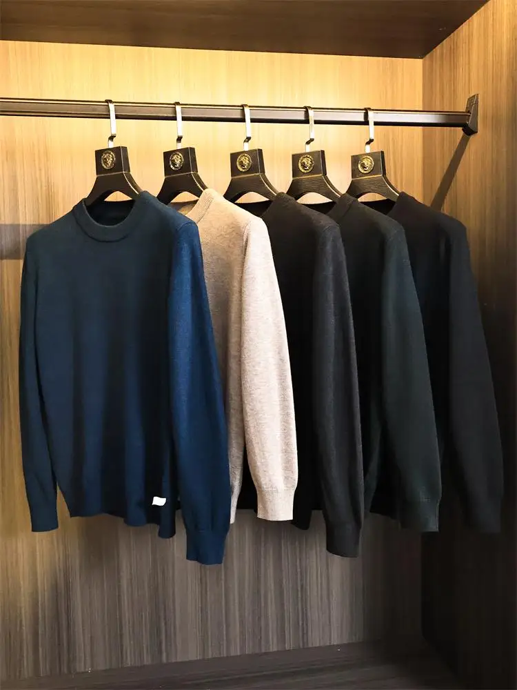 Удобный мужской вязаный свитер из смеси шерсти l с высоким воротником, модный Urban Sle Long Sve Pure Color
Удобный мужской вязаный свитер из смеси шерсти l с высоким воротником, модный Urban Sle Long Sve Pure Color