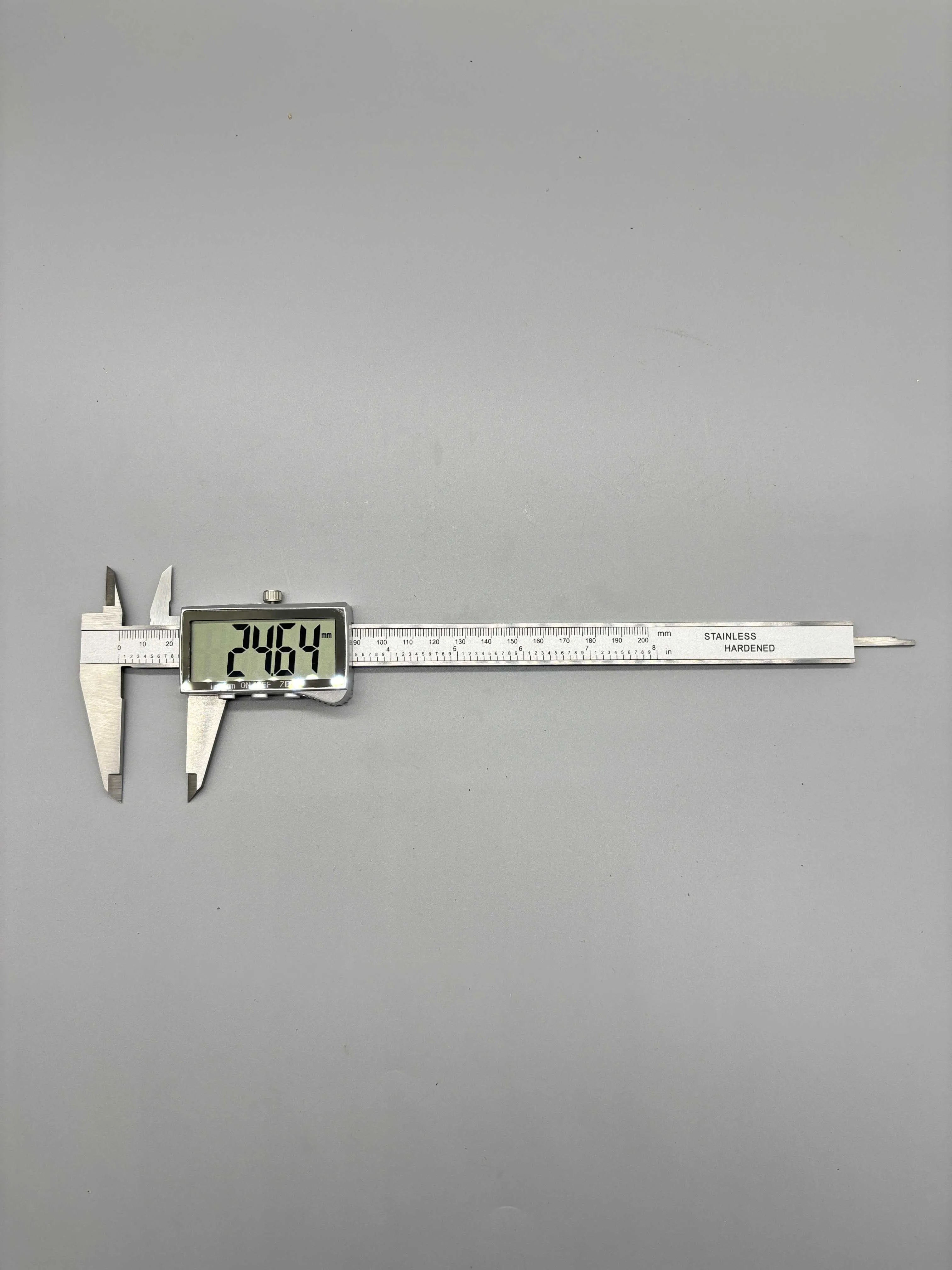 Super Big Size Digital Caliper 200mm/8Inch Metric Inch Size Digital Vernier Calier 0.01mm/0.0005"
Super Big Size Digital Caliper 200mm/8Inch Metric Inch Size Digital Vernier Calier 0.01mm/0.0005"