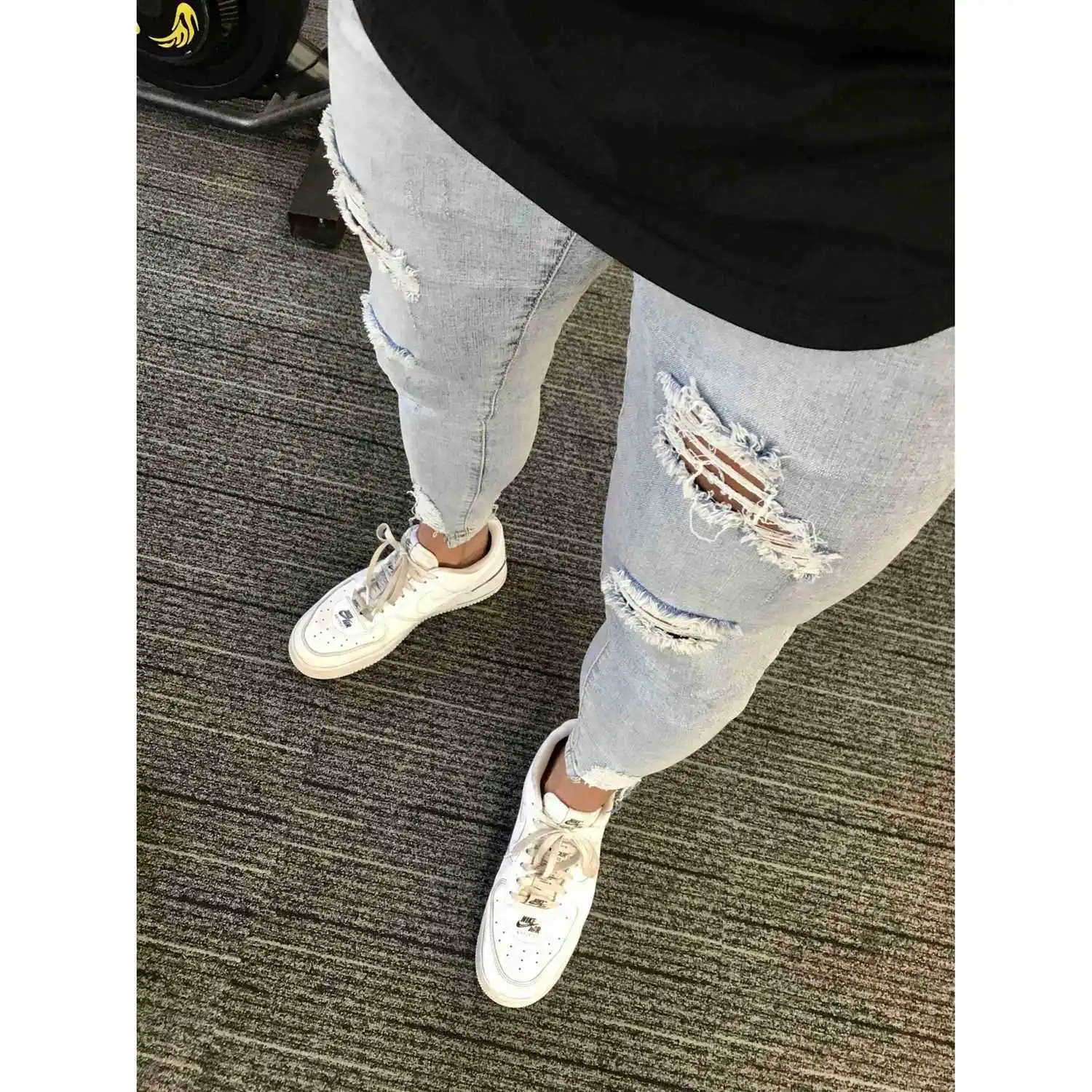 Summer 2026 Squat Fitness Jeans Men's Muscle Casual Trousers Ripped Sweatpants Small Feet Pants High Elasticity Cargo Pants Man
Summer 2026 Squat Fitness Jeans Men's Muscle Casual Trousers Ripped Sweatpants Small Feet Pants High Elasticity Cargo Pants Man
