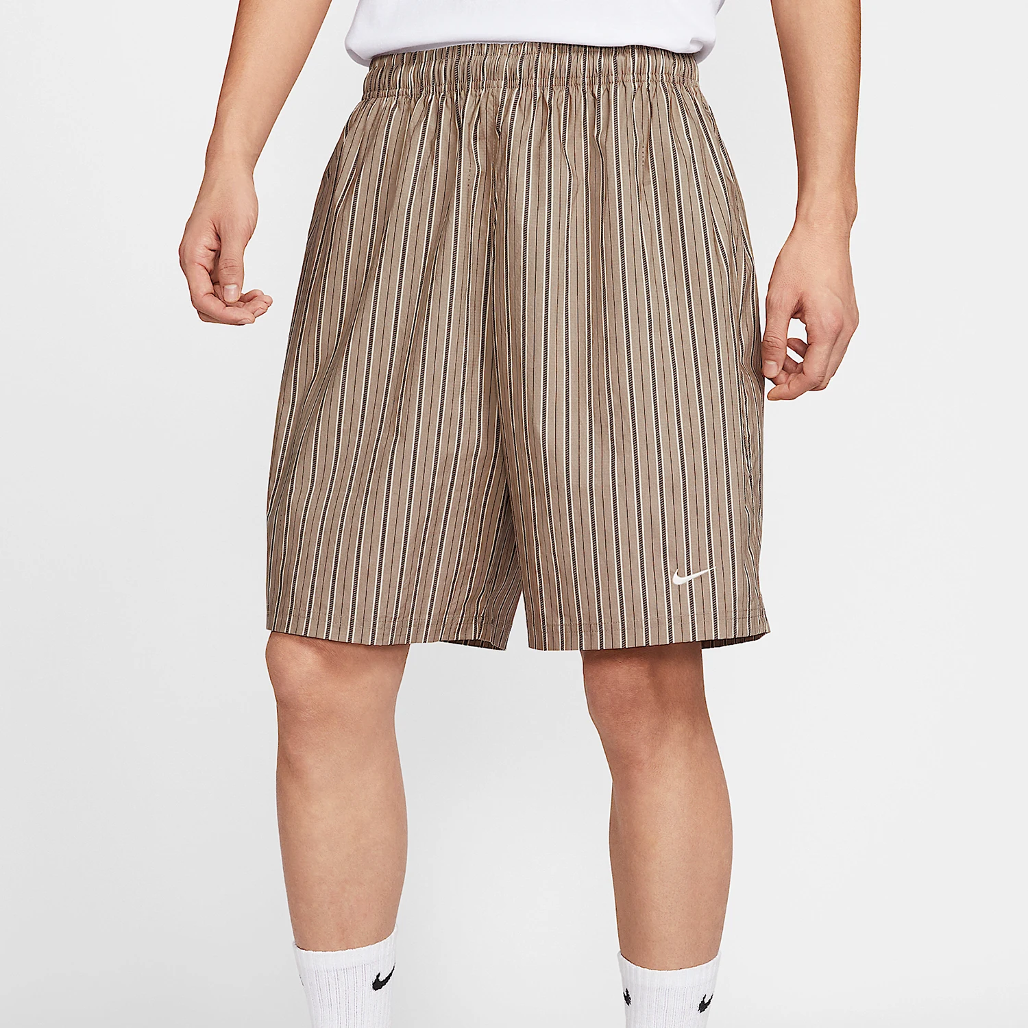 Nike Genuine Sportswear Men's Loose-Fit Woven Sports Shorts IF0378-247
Nike Genuine Sportswear Men's Loose-Fit Woven Sports Shorts IF0378-247