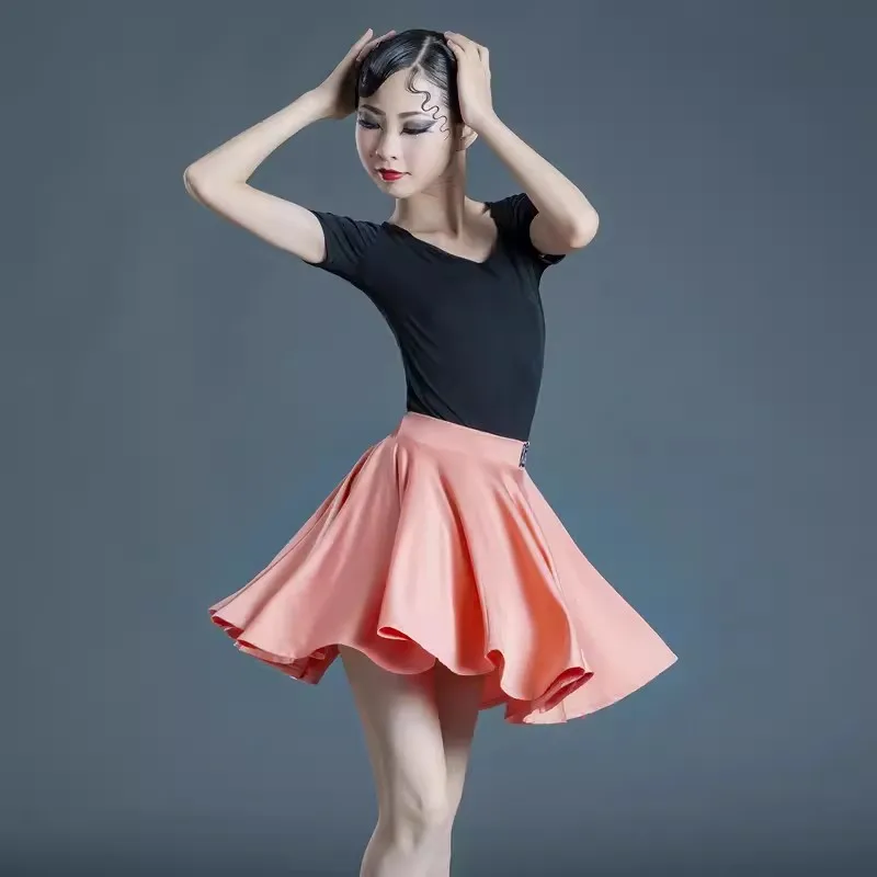 New models Children's Latin dance practice suit girl's split body dance set pink color Children's stage costumes
New models Children's Latin dance practice suit girl's split body dance set pink color Children's stage costumes