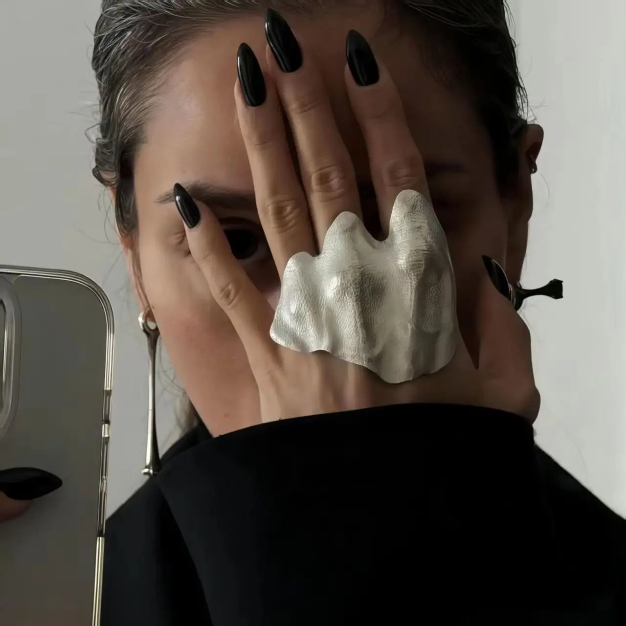 Minimalist Irregular Pleated Silver Ring for Women Artistic Joint Design Delicate Unique Finger Accessory
Minimalist Irregular Pleated Silver Ring for Women Artistic Joint Design Delicate Unique Finger Accessory